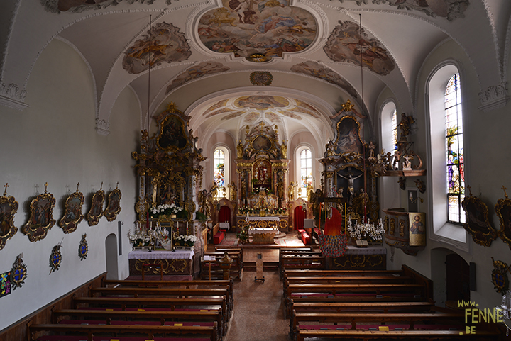 Travel to Alpbach in Tirol Austria, visiting a chruch, hiking, enjoying great food. Blog on www.Fenne.be