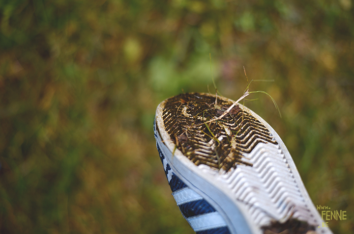 Sheep shit | Adidas | travel | vanlife | www.Fenne.be