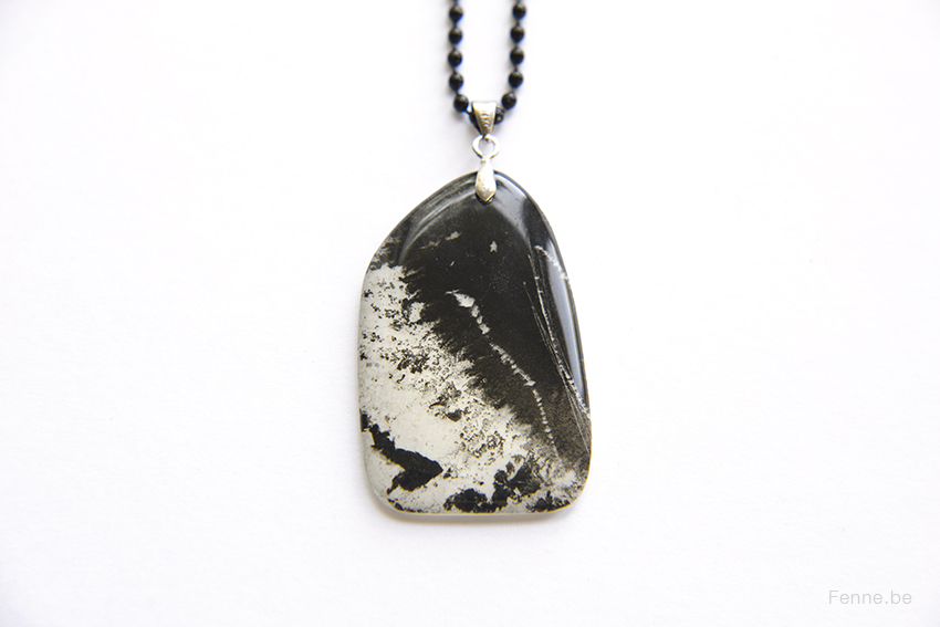 The curious wanderer collection, nature inspired resin jewelry, handmade jewelry, Sweden, nordic jewelry, www.Fenne.be