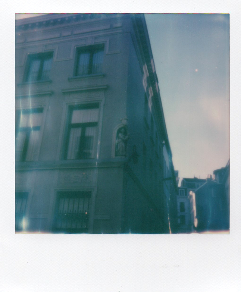 Antwerp Polaroids, street photography, travel Europe, Belgium, www.Fenne.be