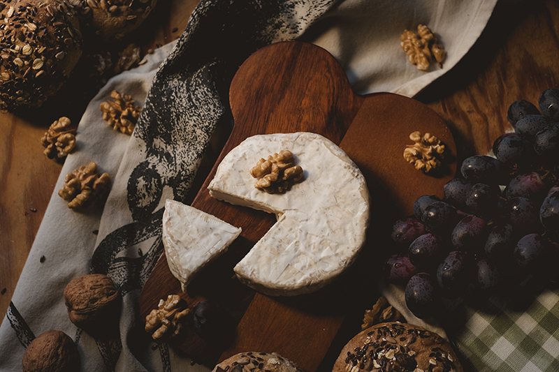 Homemade vegan cheese with cashew nuts, Cashewbert, food photography, www.Fenne.be