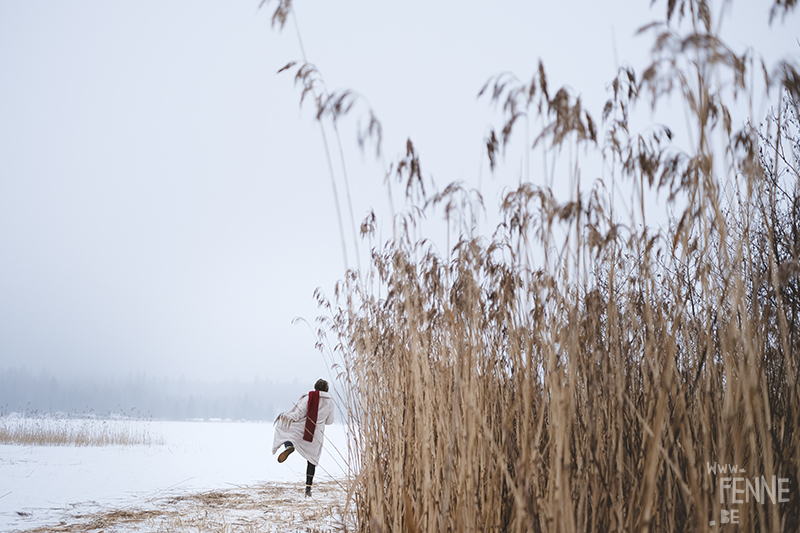 Creating self-portraits with Fujifilm xt-4 camera, Dalarna, Sweden, portrait photography, Instagram photoshoot, snow landscape, frozen lake, www.Fenne.be