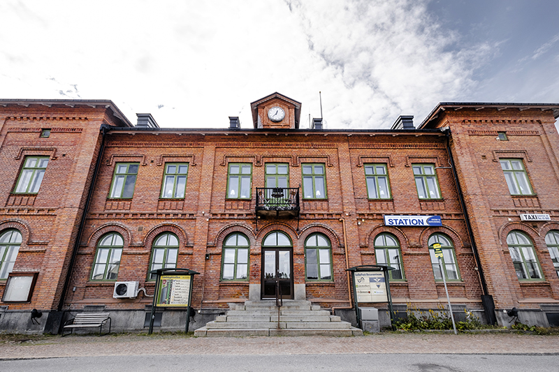 'Hedestad' train station from The girl with the dragon tattoo, USA version, Sweden, www.Fenne.be