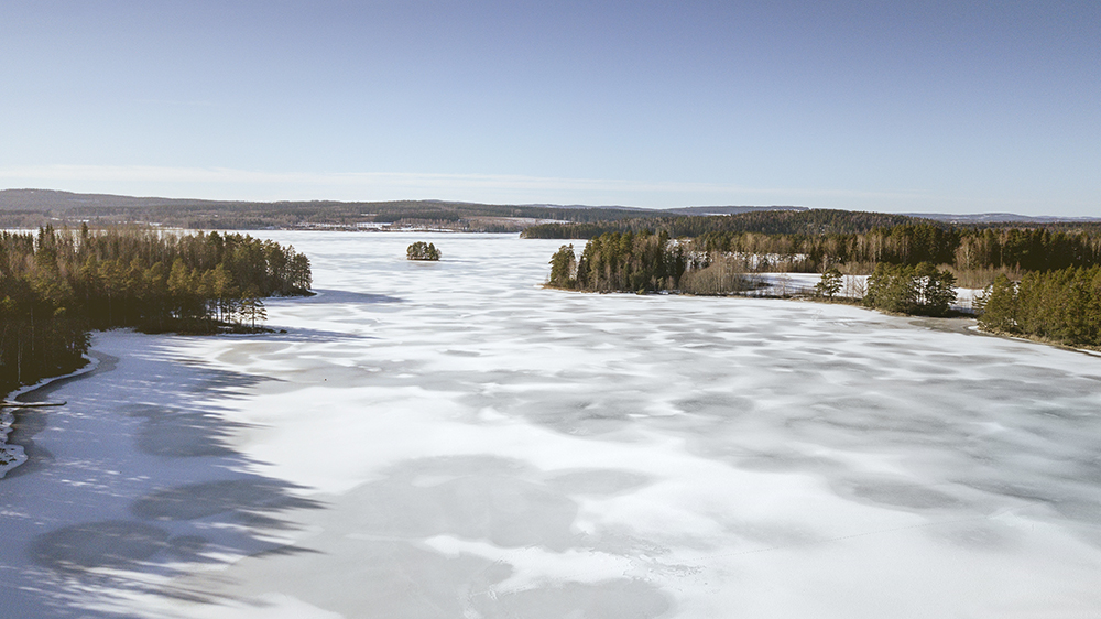 DJI mavic drone shot Nordics lake. Nature photography, www.Fenne.be