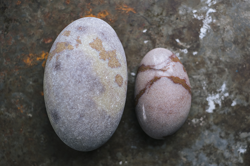 Rock tumbling slag stone and beach pebbles, Loretone tumbler, www.Fenne.be