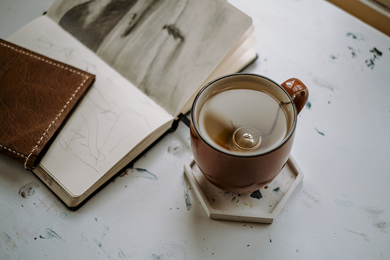 Autumn, hot tea, diy jesmonite coaster, sketchbook. www.Fenne.be