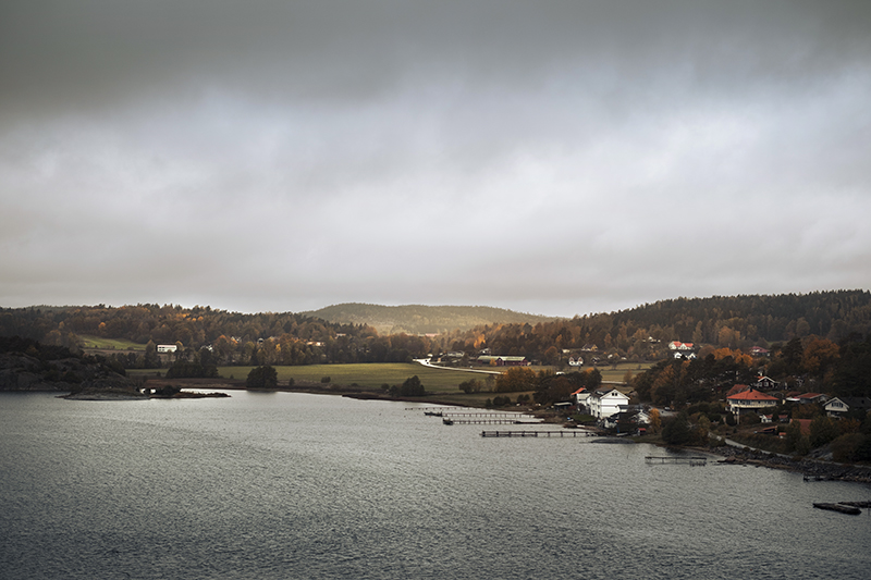 Traveling Sweden with dogs, nature photography, hiking with dogs, airbnb home, Hamburgsö, Bohuslän, www.Fenne.be