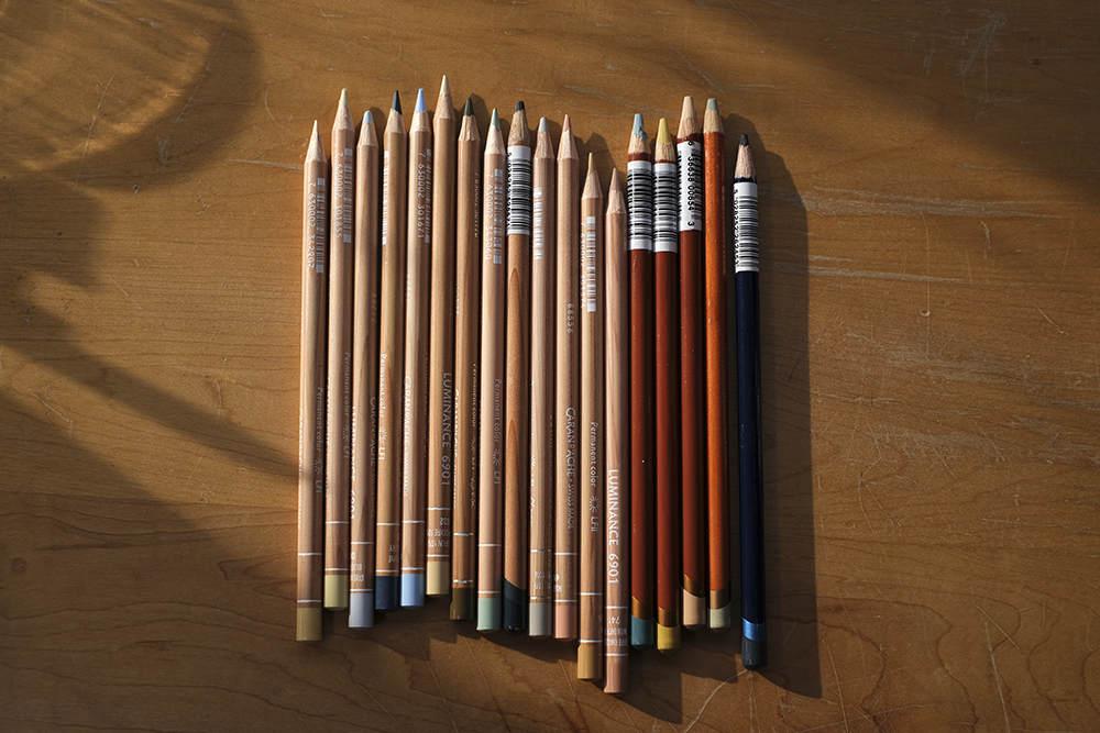 Art haul: luminance pencils, Derwent drawing pencils, caran d'ache neocolors, Talens gouache paint, www.fenne.be